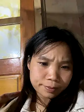 Snapshot of Ngoc-bbi chatting on 25, 11, 2025 Ngoc-bbi online show from 25, 11, 2025