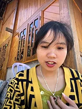 Snapshot of Ngoc-bbi chatting on 27, 11, 2025 Ngoc-bbi online show from 27, 11, 2025