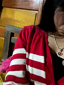 Snapshot of Ngoc-bbi chatting on 17, 12, 2025 Ngoc-bbi online show from 17, 12, 2025