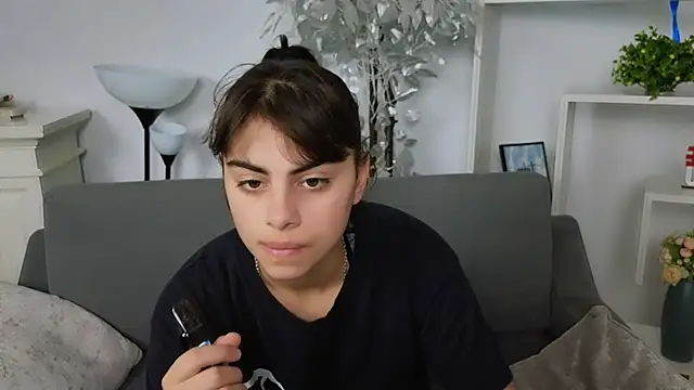 Cocoa Sins online show from 17, 10, 2025