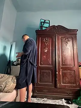 Daniel cornel online show from 10, 4, 2026