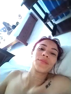 dulcelatin21 online show from 31, 10, 2025