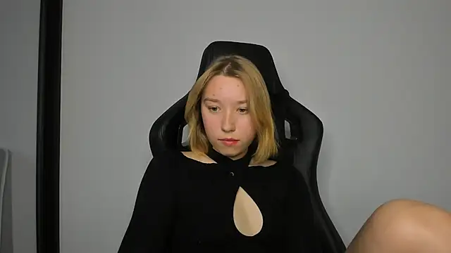 Agatha May online show from 11, 10, 2025