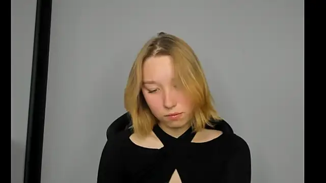 Agatha May online show from 14, 10, 2025