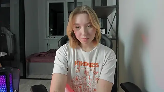 Agatha May online show from 15, 11, 2025