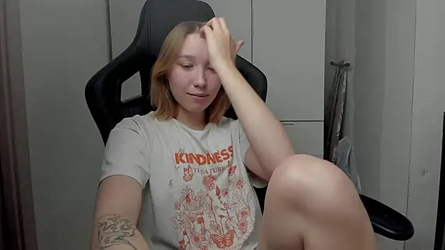 Agatha May online show from 26, 11, 2025