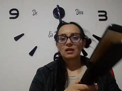 Snapshot of sarita_star chatting on 28, 11, 2025 sarita star online show from 28, 11, 2025