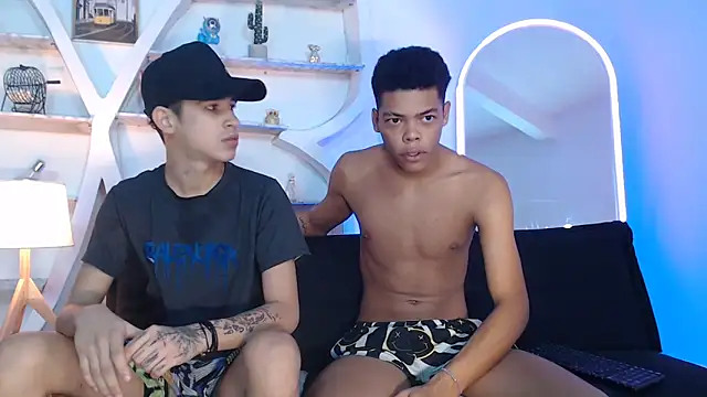 Snapshot of PRETTY_FEM chatting on 20, 9, 2025 PRETTY FEM online show from 20, 9, 2025