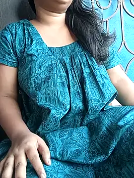 Snapshot of Aaradhya_Sharma chatting on 21, 10, 2025 Aaradhya Sharma online show from 21, 10, 2025