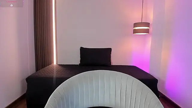 luvely online show from 19, 12, 2025