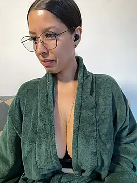 luvely online show from 2, 6, 2026