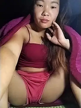 lylylove online show from 30, 10, 2025