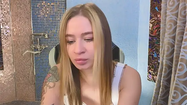 LeilaUv online show from 20, 10, 2025