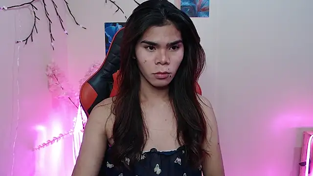 Snapshot of dianne_swift chatting on 31, 10, 2025 dianne swift online show from 31, 10, 2025