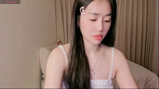 strawberry-ni online show from 11, 10, 2025