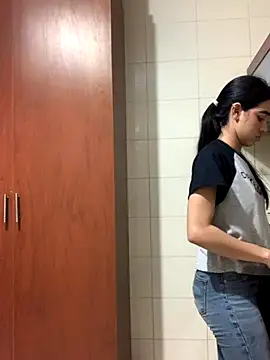 Kylie Patrick online show from 17, 10, 2025