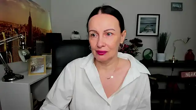 Velvet Jasmine online show from 20, 9, 2025