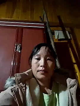 Snapshot of miss-su chatting on 24, 10, 2025 miss-su online show from 24, 10, 2025