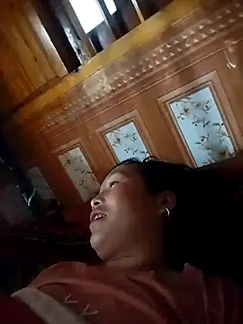 Snapshot of miss-su chatting on 7, 11, 2025 miss-su online show from 7, 11, 2025