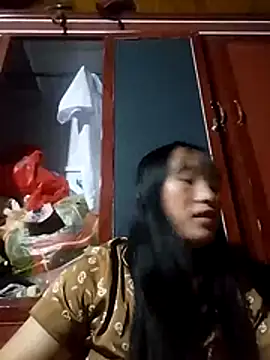 Snapshot of miss-su chatting on 12, 11, 2025 miss-su online show from 12, 11, 2025