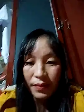 Snapshot of miss-su chatting on 12, 11, 2025 miss-su online show from 12, 11, 2025