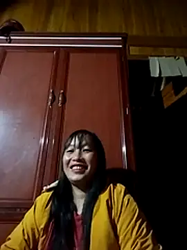 Snapshot of miss-su chatting on 13, 11, 2025 miss-su online show from 13, 11, 2025