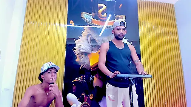 Snapshot of Extreme_boys2 chatting on 10, 10, 2025 Extreme boys2 online show from 10, 10, 2025