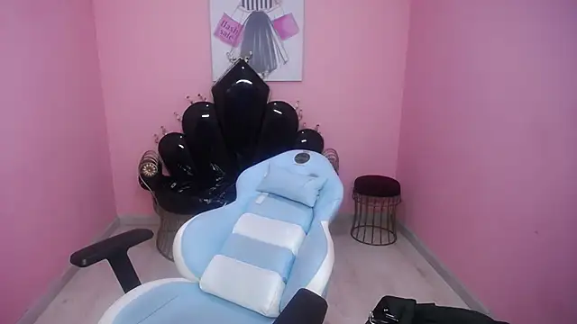 Isabella Mendez  online show from 26, 10, 2025