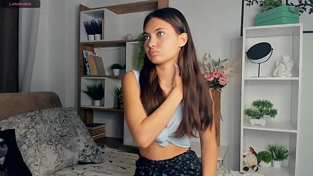 Snapshot of FunnyyMonkeyy chatting on 9, 10, 2025 FunnyyMonkeyy online show from 9, 10, 2025