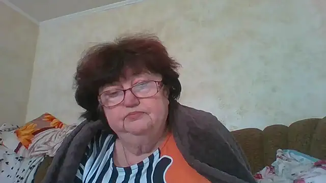 Snapshot of MilaSky5303 chatting on 15, 10, 2025 MilaSky5303 online show from 15, 10, 2025