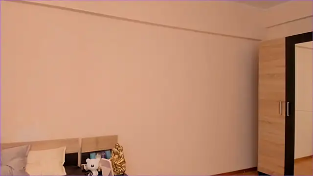 wavelover online show from 5, 4, 2026