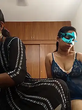 Snapshot of your_chandni04 chatting on 11, 9, 2025 your chandni04 online show from 11, 9, 2025