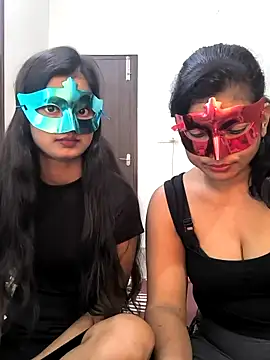 Snapshot of your_chandni04 chatting on 18, 12, 2025 your chandni04 online show from 18, 12, 2025