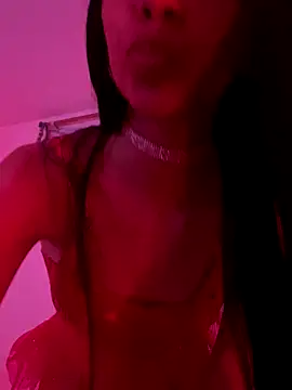 Snapshot of Alice_and_Bunny_ chatting on 13, 12, 2025 Alice and Bunny online show from 13, 12, 2025