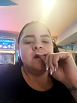 Miss Adriana01 online show from 9, 9, 2025