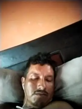 Snapshot of colombiano198720 chatting on 24, 9, 2025 colombiano198720 online show from 24, 9, 2025