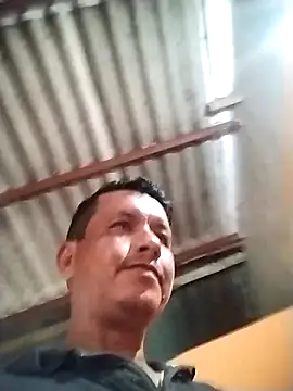 Snapshot of colombiano198720 chatting on 17, 11, 2025 colombiano198720 online show from 17, 11, 2025