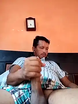 Snapshot of colombiano198720 chatting on 14, 12, 2025 colombiano198720 online show from 14, 12, 2025