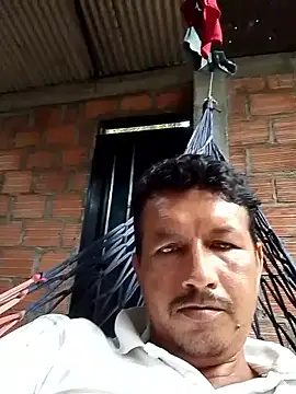 Snapshot of colombiano198720 chatting on 16, 12, 2025 colombiano198720 online show from 16, 12, 2025