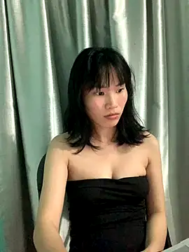 Snapshot of Ly-ny chatting on 17, 10, 2025 Ly-ny online show from 17, 10, 2025