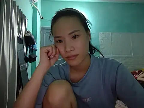 Snapshot of Ly-ny chatting on 18, 10, 2025 Ly-ny online show from 18, 10, 2025