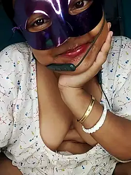 mimi87hoty online show from 1, 7, 2026