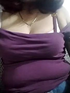Candy-bae online show from 12, 10, 2025