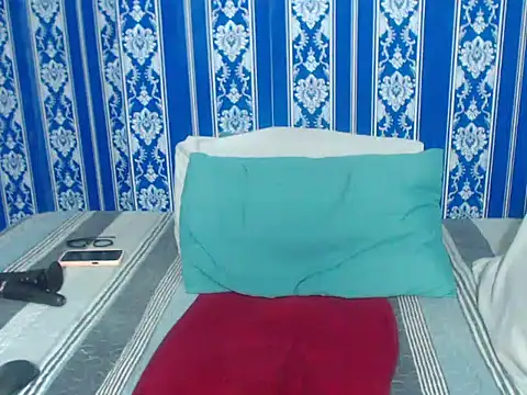 JUICEYLIPS333 online show from 27, 10, 2025