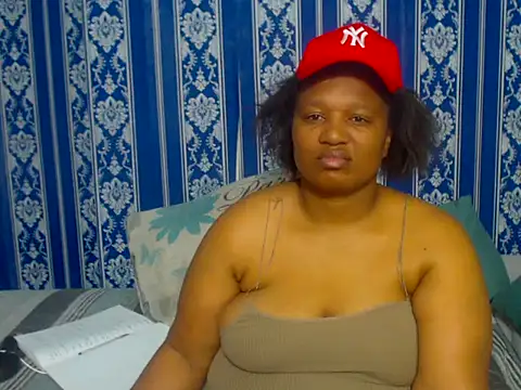 JUICEYLIPS333 online show from 7, 11, 2025