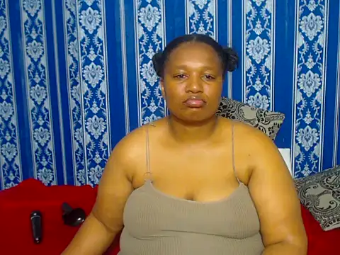 JUICEYLIPS333 online show from 22, 11, 2025