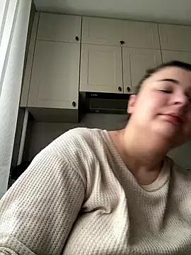 AliceCurlyX online show from 9, 1, 2026