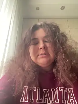 AliceCurlyX online show from 2, 2, 2026