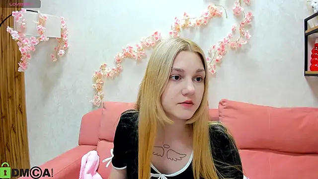 Sylvia Ortiz online show from 12, 9, 2025