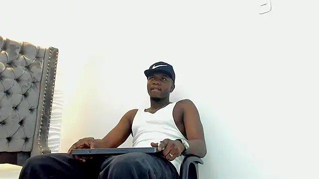 DOUGLAS 099 online show from 20, 9, 2025